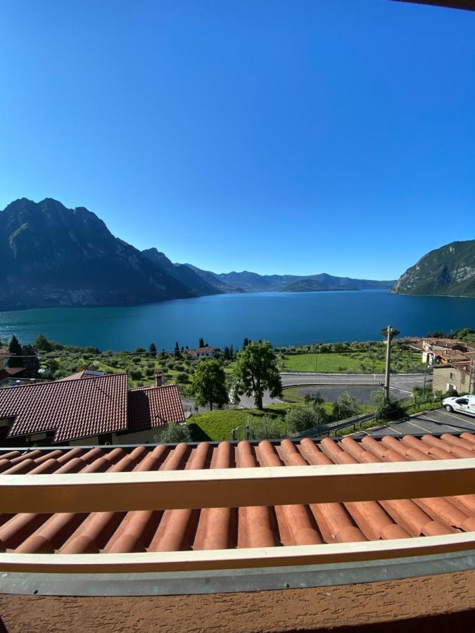 Happy Guest Apartments - Bella Vista Riva di Solto Exterior foto